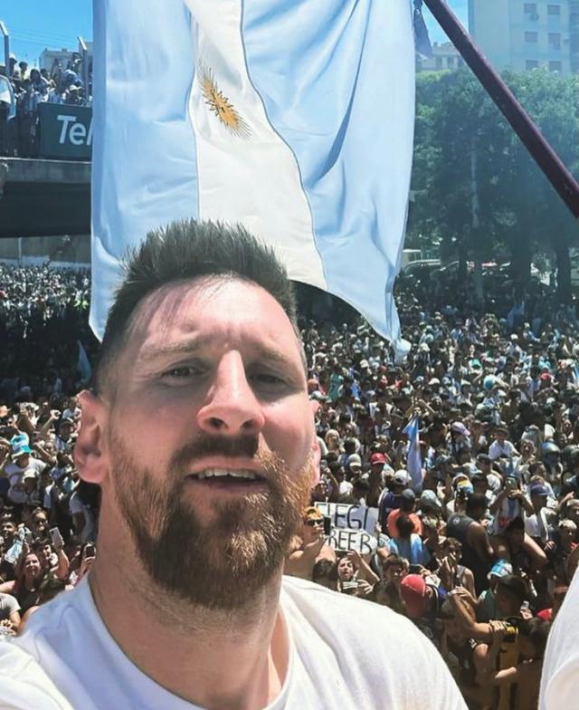 1671976711307011958.jpg Fki8JVKUAAA-f-p.jpg